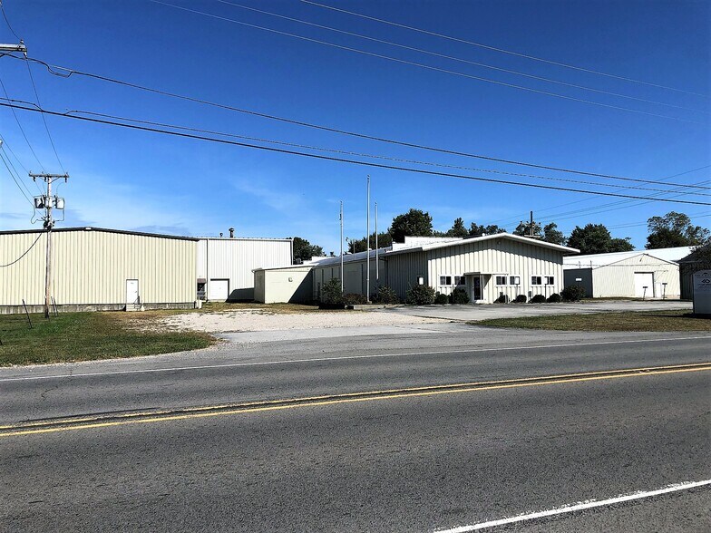 500 W Walnut St, Albany, IN for sale - Building Photo - Image 1 of 1