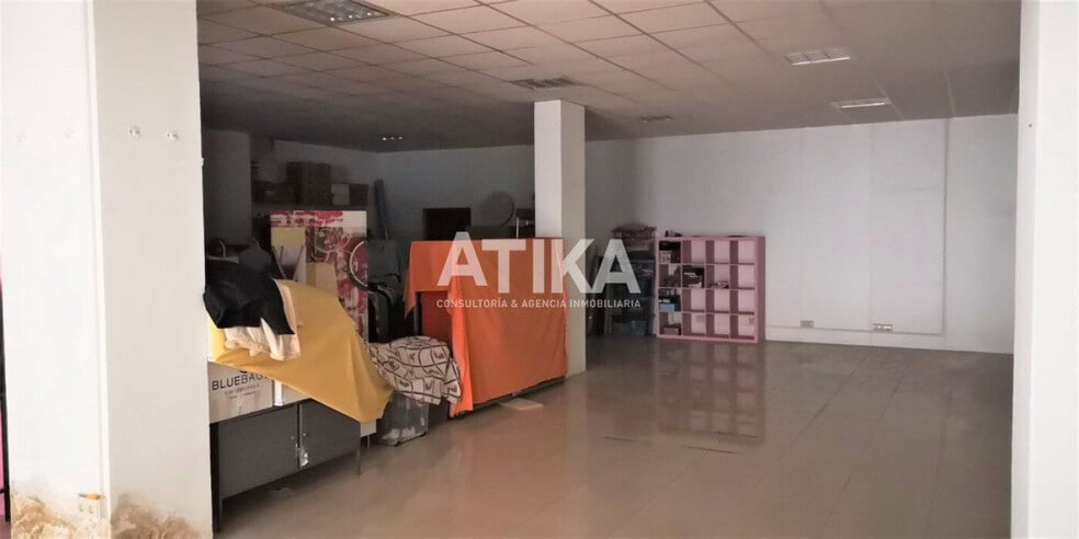 Retail in Ontinyent for lease - Building Photo - Image 2 of 13