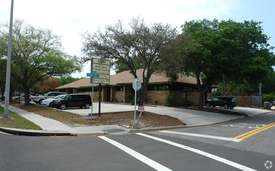 3300 S Tamiami Trl, Sarasota, FL for lease - Building Photo - Image 2 of 9