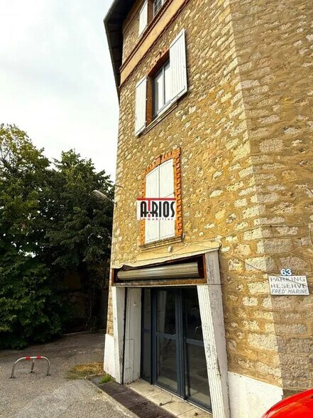 Flex in Toulon for lease - Building Photo - Image 2 of 20