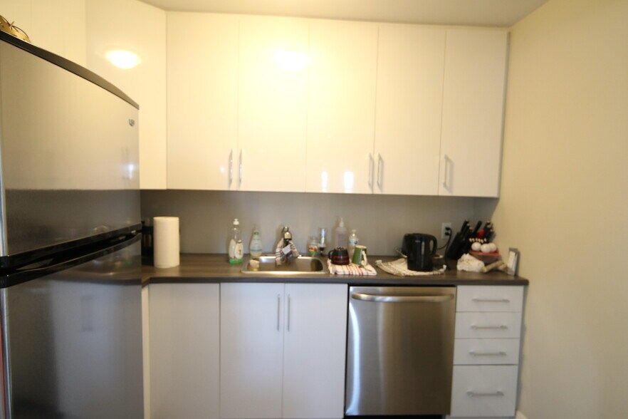 1877 Merivale Rd, Nepean, ON for lease - Interior Photo - Image 2 of 17