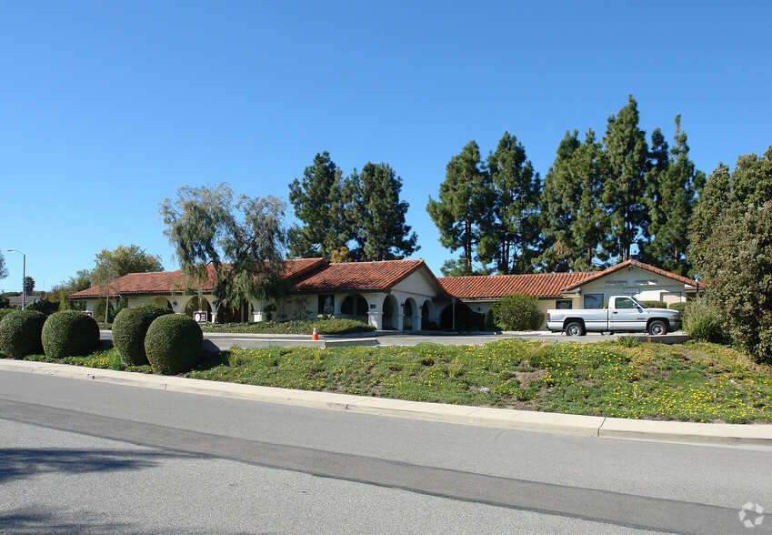 970 Petit Ave, Ventura, CA for sale - Building Photo - Image 3 of 120