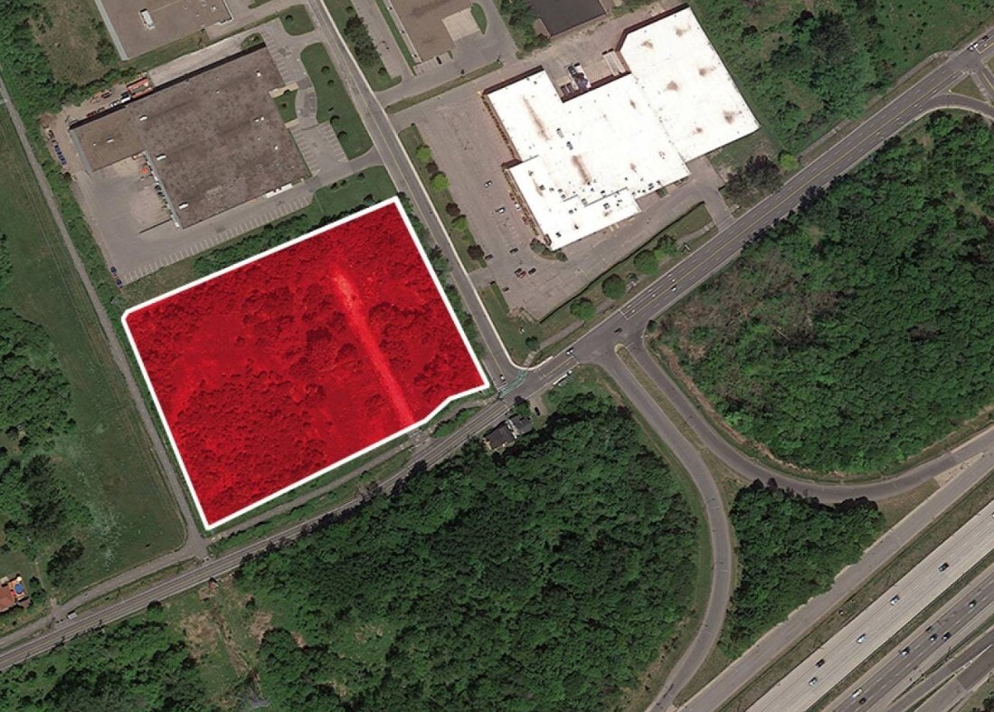 3 St Cedar, Ste-Anne-de-Bellevue, QC for sale Aerial- Image 1 of 2