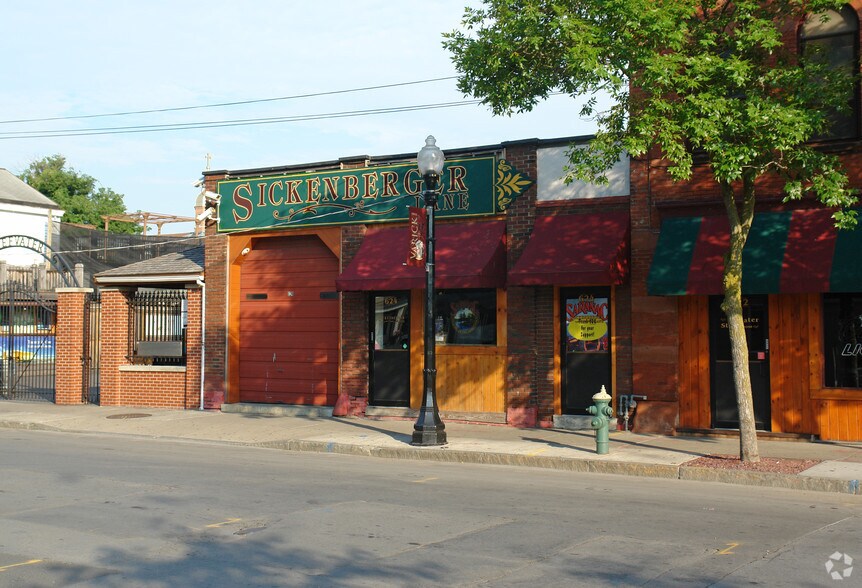 622-624 Varick St, Utica, NY for sale - Building Photo - Image 1 of 1