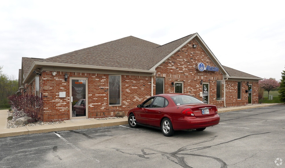 5915 S Emerson Ave, Indianapolis, IN for lease - Building Photo - Image 3 of 15