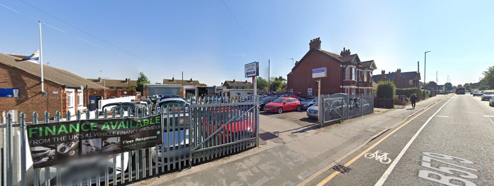 110 Marsh Rd, Luton for lease - Primary Photo - Image 1 of 3