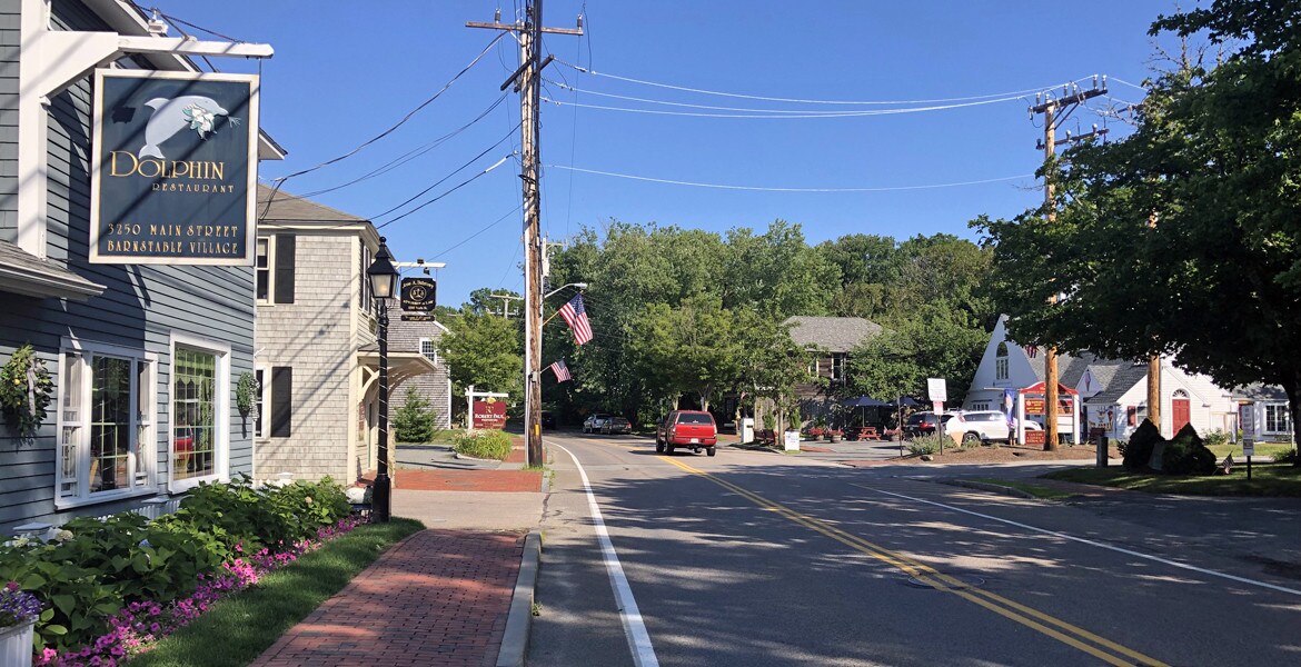 3261 Main St, Barnstable, MA, 02630 Storefront Retail/Office Property