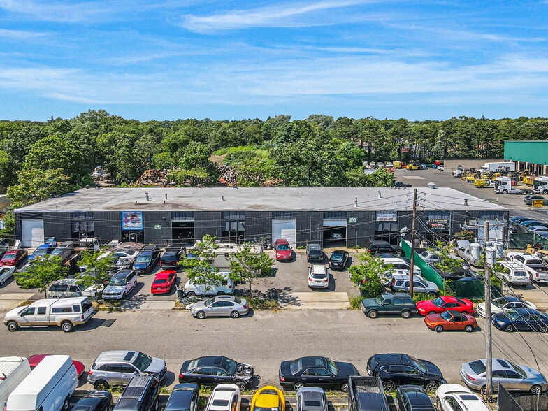 829-837 S 1st St, Ronkonkoma, NY for sale - Building Photo - Image 1 of 1