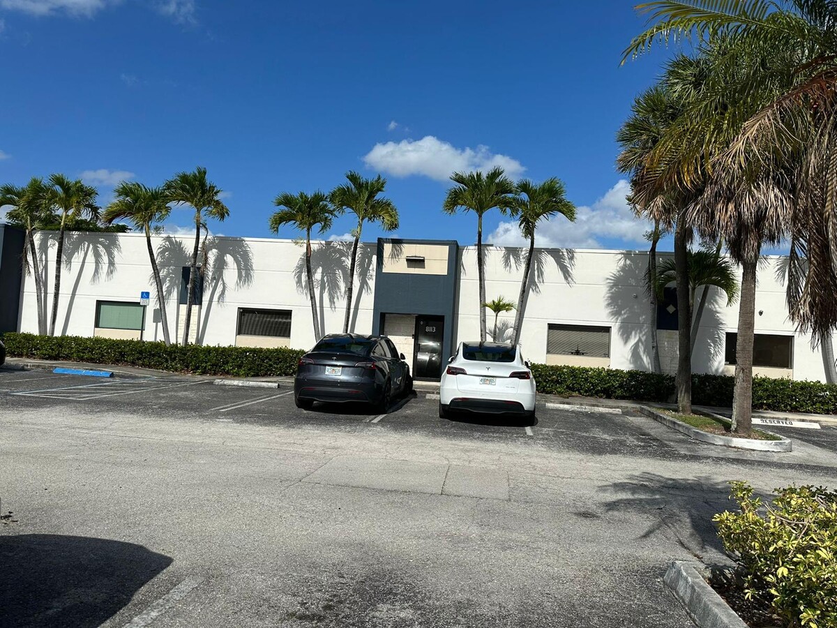 8113 NW 33RD St, Doral, FL 33122 | LoopNet