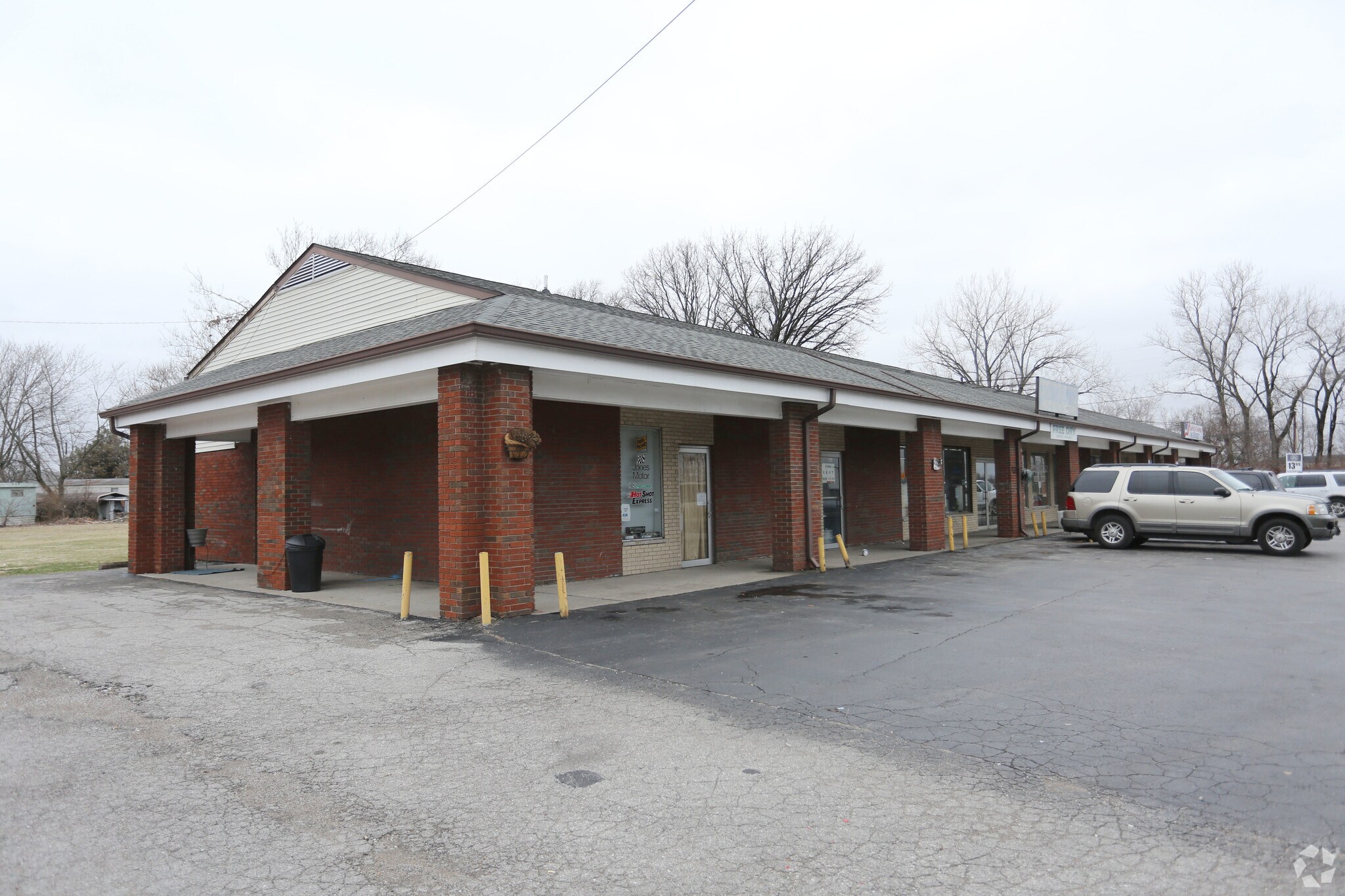 55155527 Maryville Rd, Granite City, IL 62040