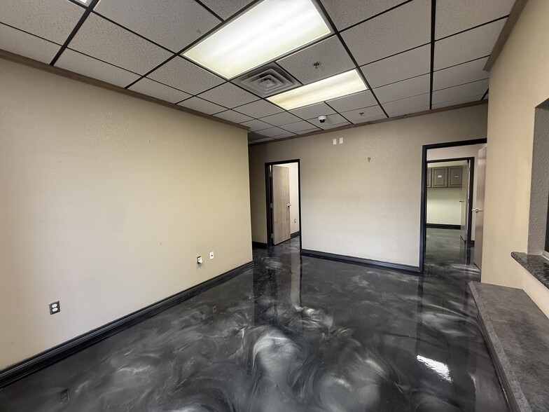 11700 Onyx Dr, Midland, TX for lease - Building Photo - Image 2 of 13