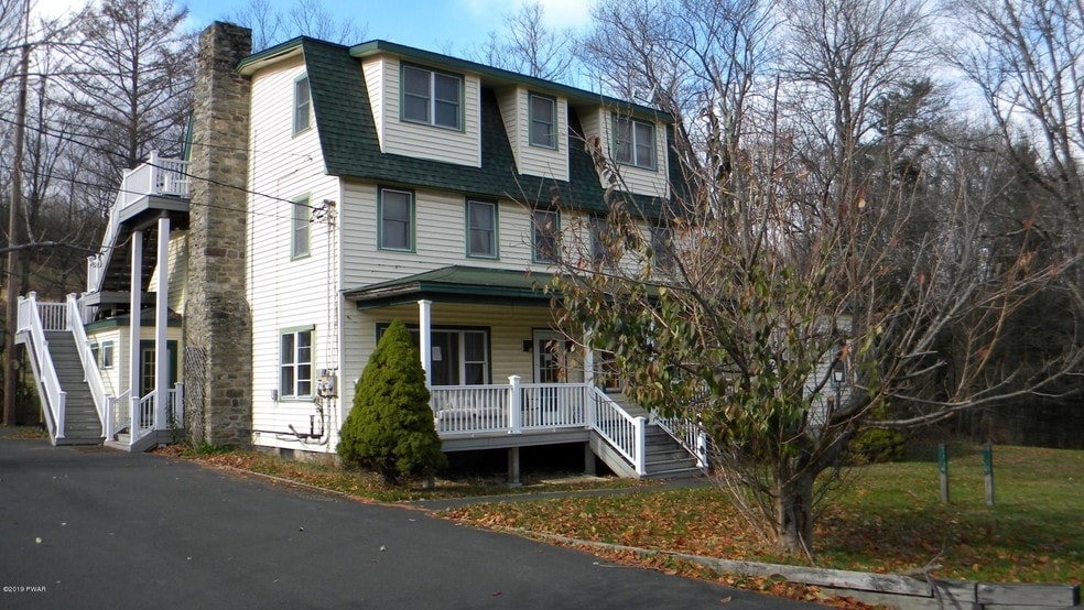 803 Carlton Rd, Tobyhanna, PA for sale - Primary Photo - Image 1 of 1