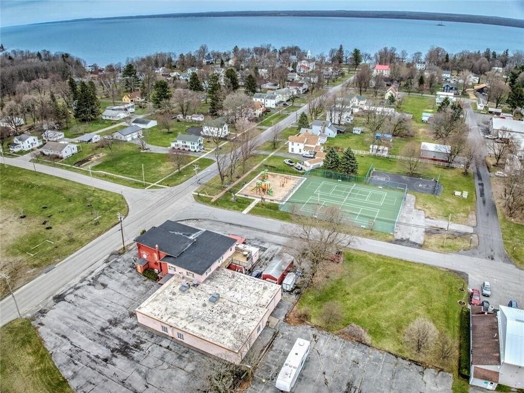 76 Main St, Dundee, NY 14837