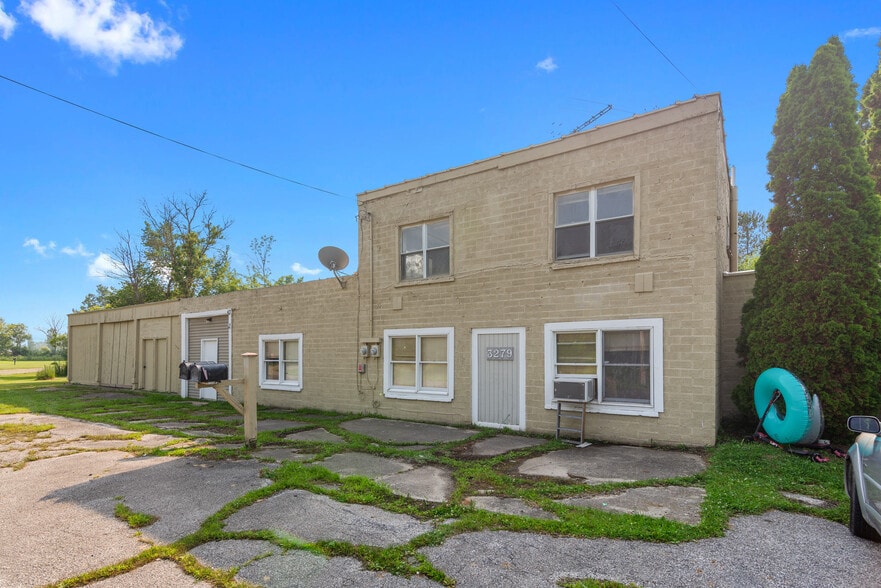 3279 Emmett Rd, Emmett, MI for sale - Building Photo - Image 2 of 43