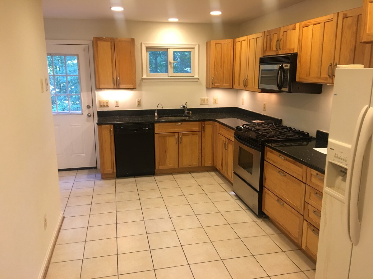 13454 Clarksville Pike, Highland, MD 20777