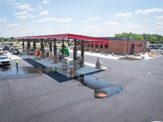 More details for 2740 Navarre Ave, Oregon, OH - Retail for Sale