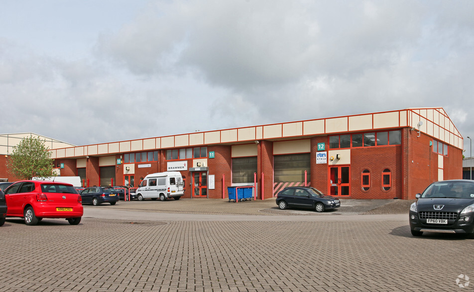 9-12 Canons Rd, Milton Keynes for lease - Primary Photo - Image 1 of 13