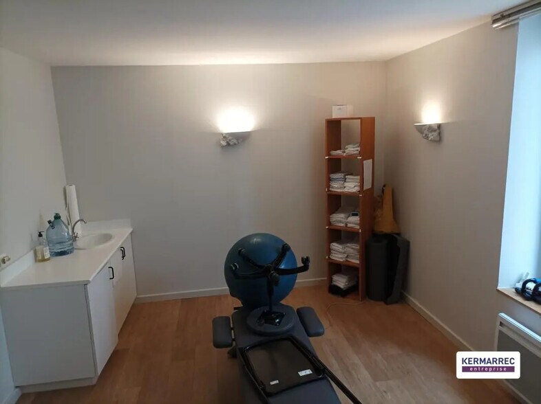 Office in Basse-Goulaine for lease - Interior Photo - Image 3 of 6