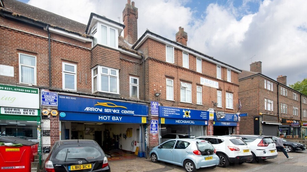 576-580 Longbridge Rd, Dagenham for sale - Primary Photo - Image 1 of 5