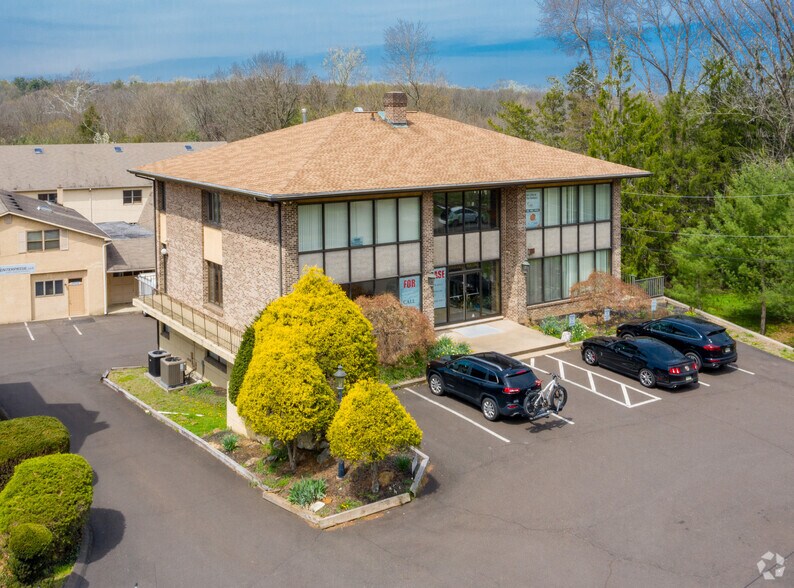 506 S Bethlehem Pike, Fort Washington, PA for sale - Primary Photo - Image 1 of 1