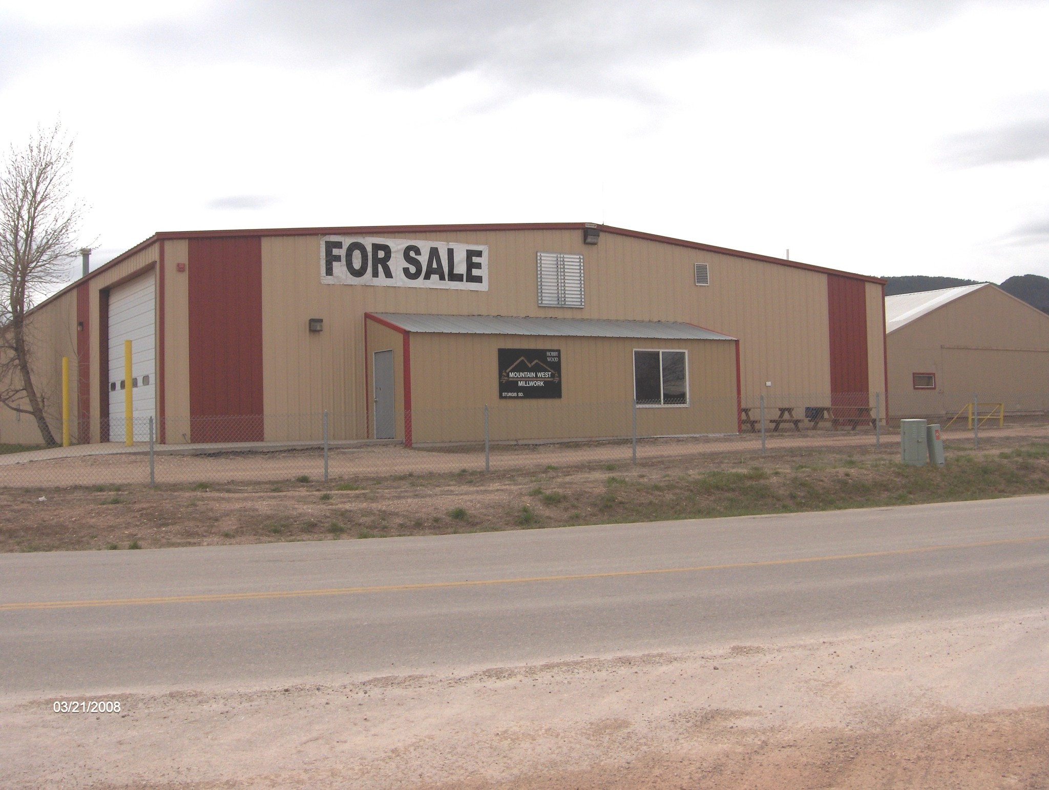 940 Dickson Dr, Sturgis, SD for sale Primary Photo- Image 1 of 1