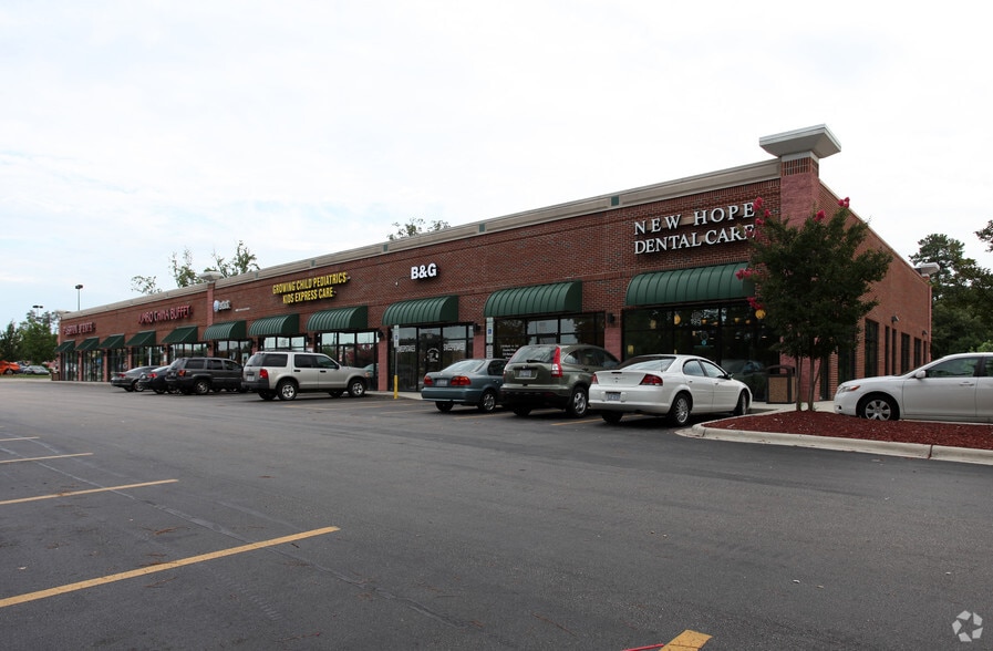 4551 New Bern Ave, Raleigh, NC for lease - Building Photo - Image 3 of 6