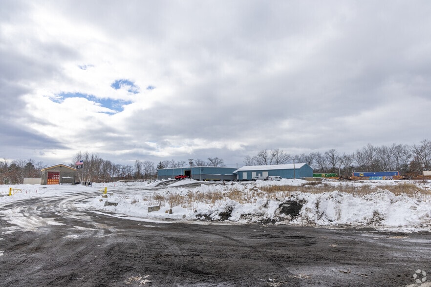 1 Bligh St, Ayer, MA for lease - Building Photo - Image 2 of 4