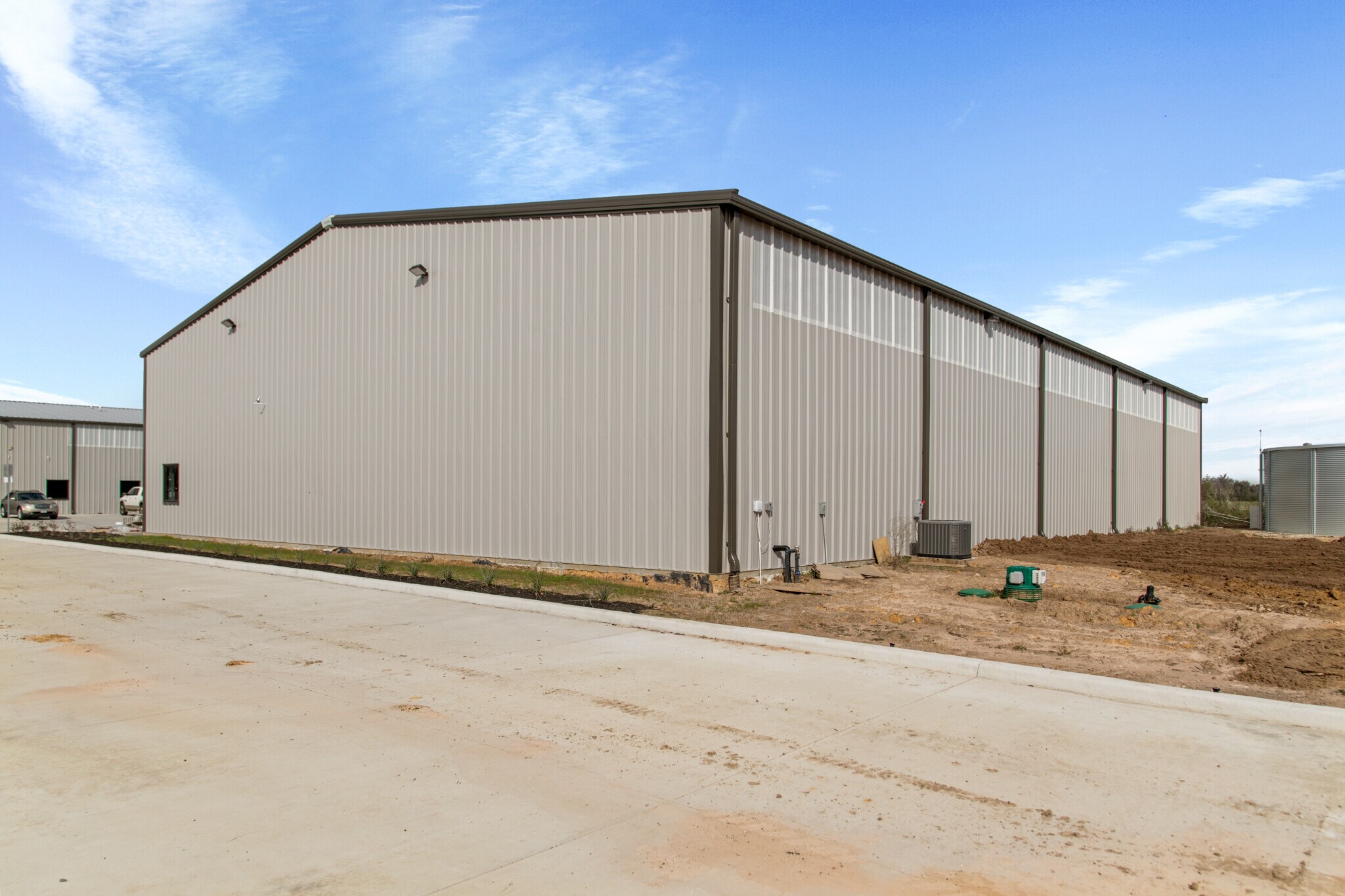 19286 Kickapoo Rd, Waller, TX 77484 Alpine Business Park Building 2