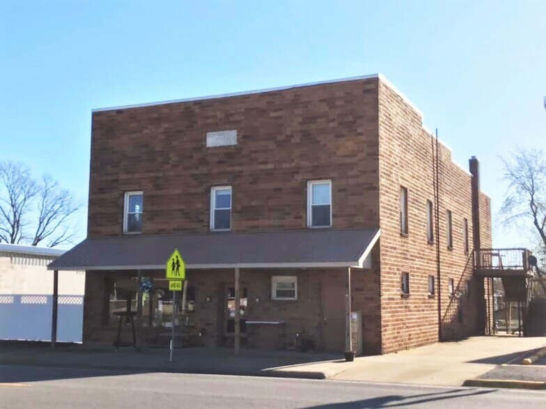 215 S Broadway, Goreville, IL for sale - Building Photo - Image 1 of 1