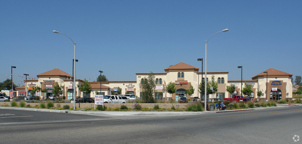 546 Indian Hills Cir, Perris, CA for lease - Building Photo - Image 3 of 4