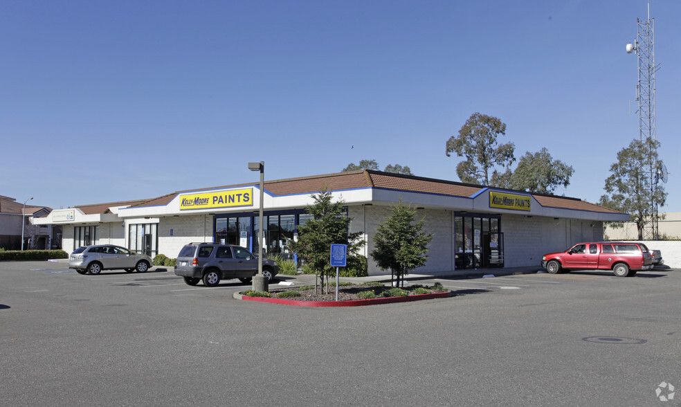 480-484 Rohnert Park Expy W, Rohnert Park, CA for lease - Building Photo - Image 1 of 17