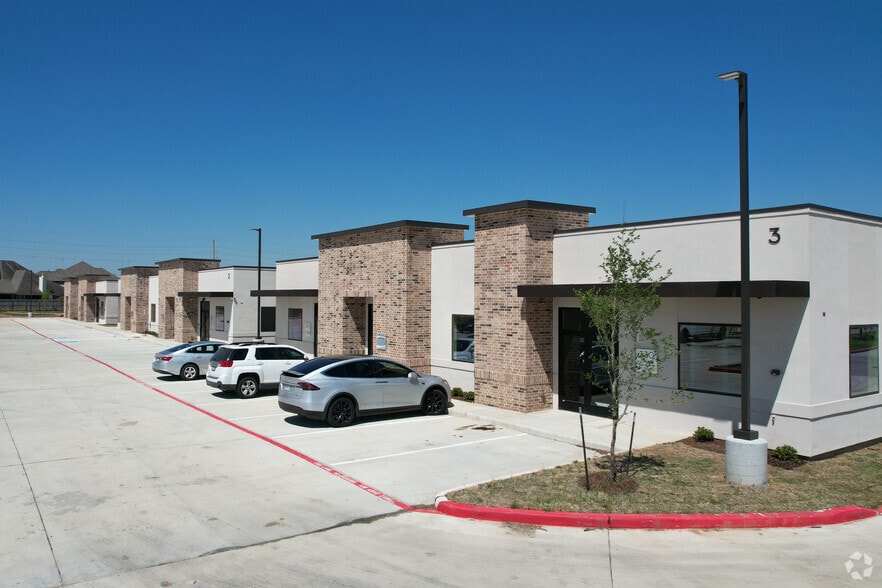 11940 Broadway St, Pearland, TX for lease - Building Photo - Image 3 of 8
