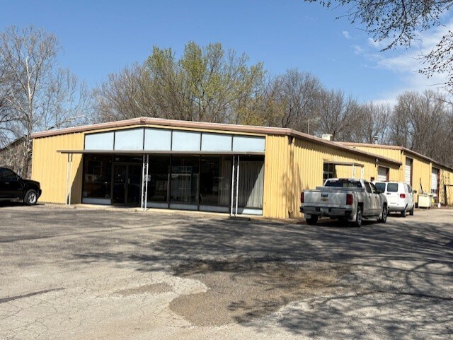 3529 Main St, Parsons, KS for sale - Building Photo - Image 1 of 12