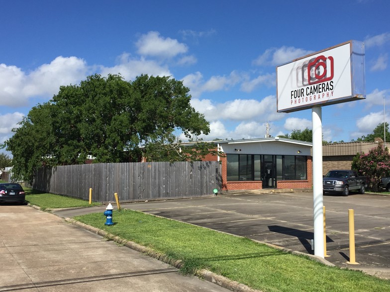 12614 Highway 3, Webster, TX for sale - Building Photo - Image 1 of 1