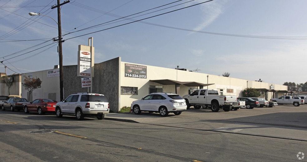 10692 Stanford Ave, Garden Grove, CA for lease - Building Photo - Image 2 of 2