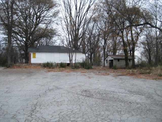 685 Law St, Atlanta, GA for lease - Primary Photo - Image 1 of 3