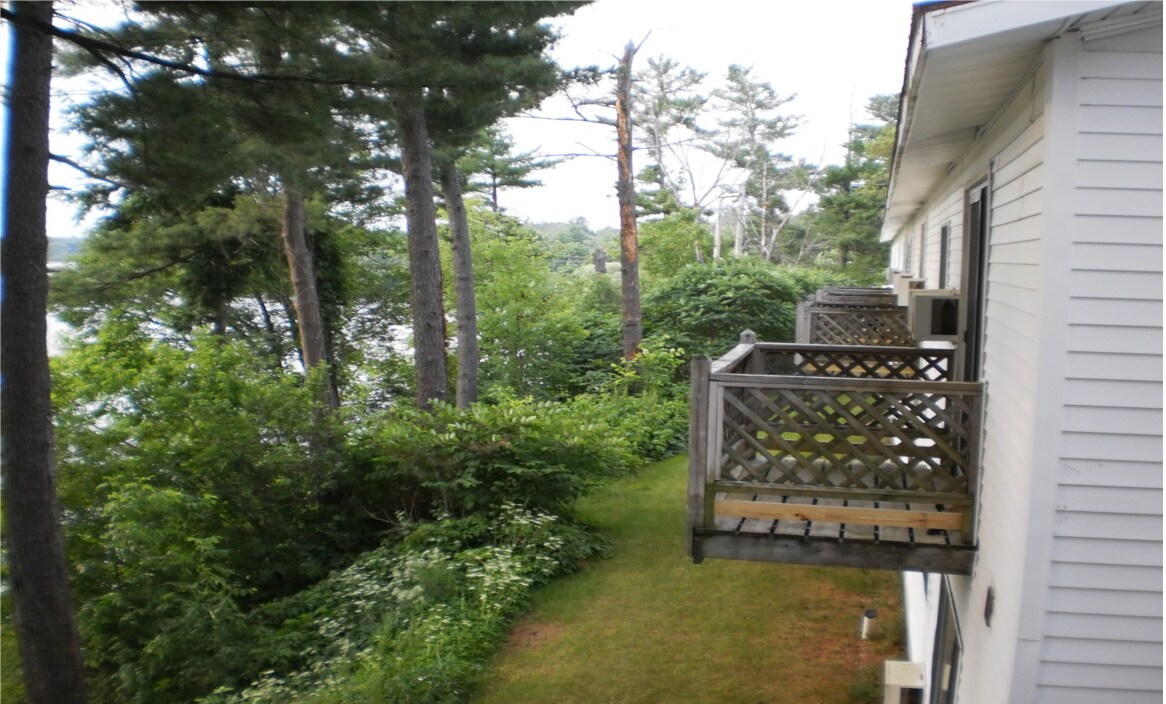 174 Main Rd, Milford, ME 04461