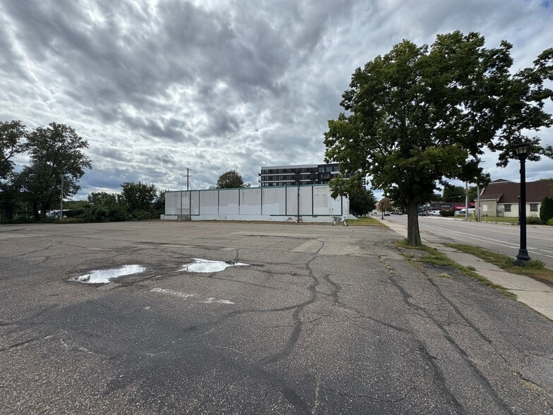 260 Fremont Ave N, Minneapolis, MN for sale - Building Photo - Image 3 of 3