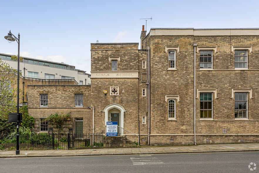 25 Amwell St, London for sale - Building Photo - Image 3 of 4