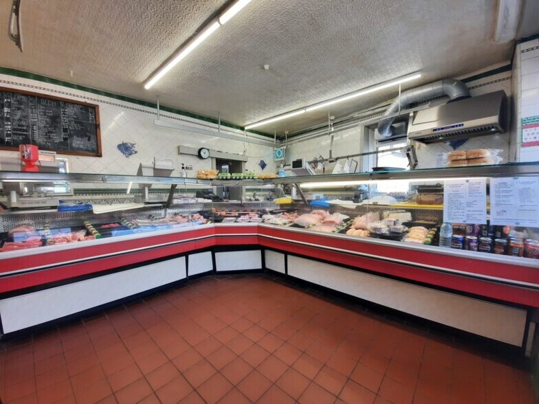 222 Newchurch Rd, Bacup for sale - Interior Photo - Image 3 of 4