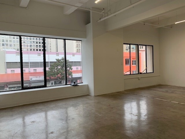 656 S Los Angeles St, Los Angeles, CA for lease - Interior Photo - Image 3 of 11