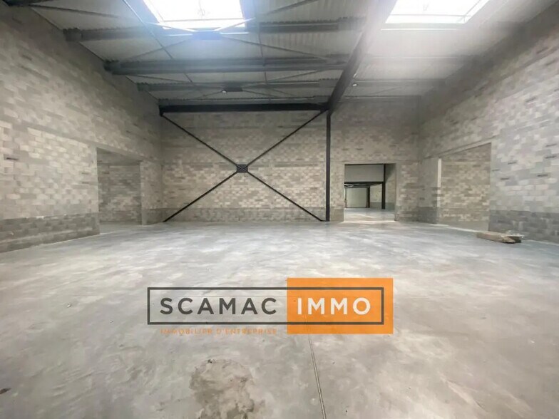 Industrial in Manosque for lease - Interior Photo - Image 3 of 4