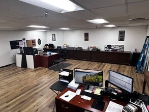 14937 San Fernando Mission Blvd, Mission Hills, CA for lease Interior Photo- Image 2 of 3