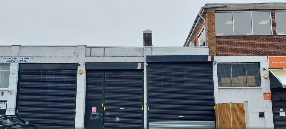 7 Bernard Rd, Romford for sale - Primary Photo - Image 1 of 1