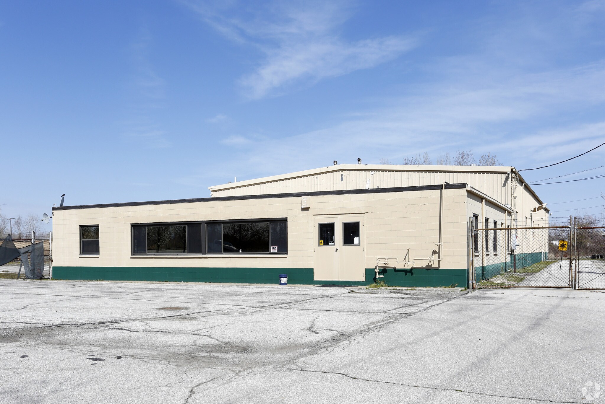 1117 Matzinger Rd, Toledo, OH for sale Primary Photo- Image 1 of 1