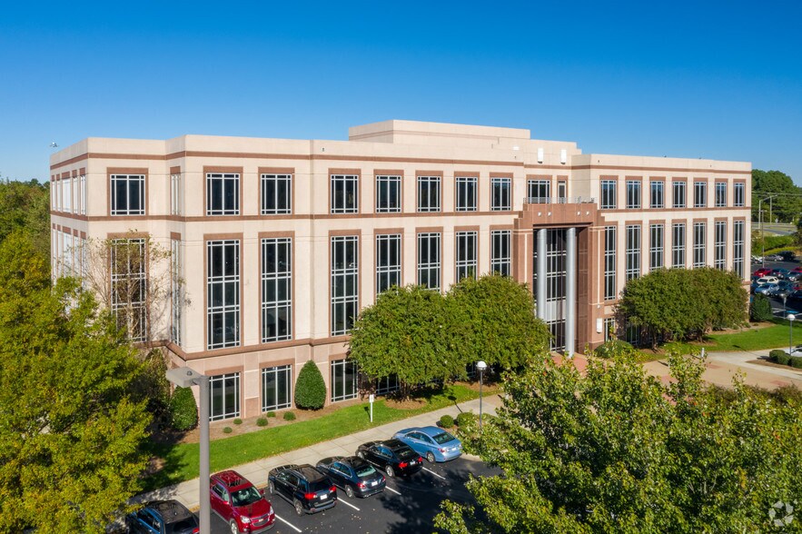 9300 Harris Corners Pky, Charlotte, NC for lease - One Harris Corners - Image 1 of 6