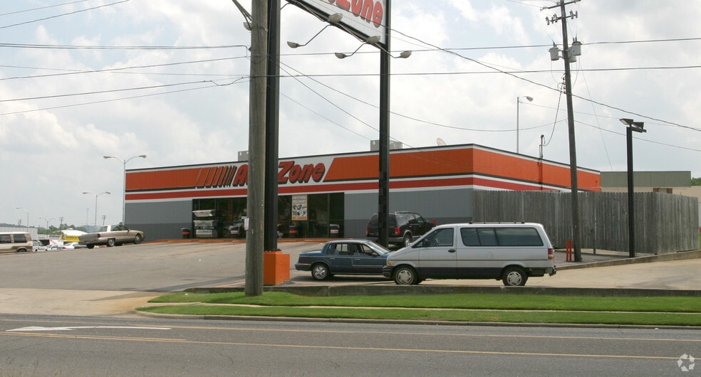 1121 Huffman Rd, Birmingham, AL for sale - Building Photo - Image 2 of 4