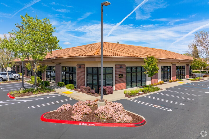 1050 Opportunity Dr, Roseville, CA for lease - Building Photo - Image 1 of 6