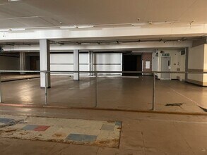 33 Hamilton Way, Greenock for lease Interior Photo- Image 2 of 5