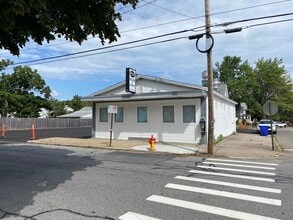 912 Somerville St, Manchester, NH for lease Interior Photo- Image 1 of 1